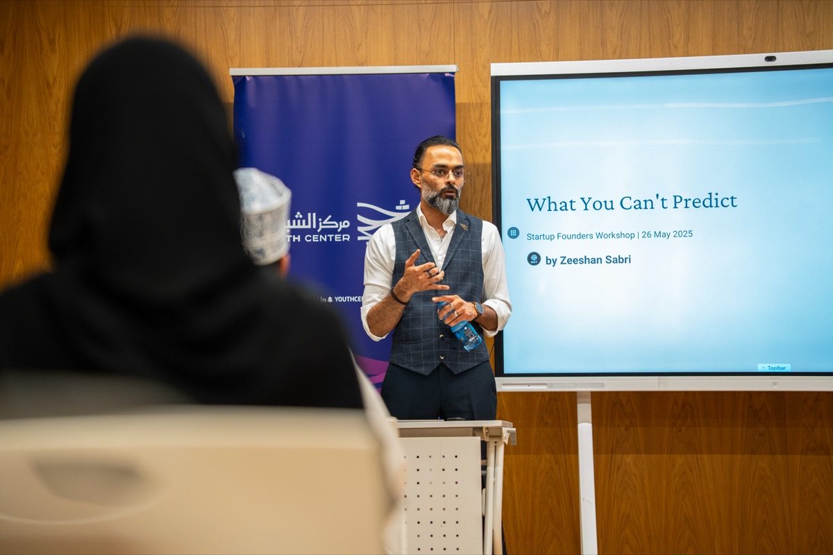 Founders session at Oman Startup Hub — Zeeshan Sabri facilitating